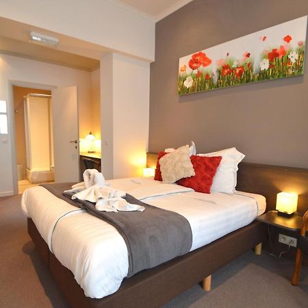 Hotel Ambrosia อีปส์ ภายนอก รูปภาพ