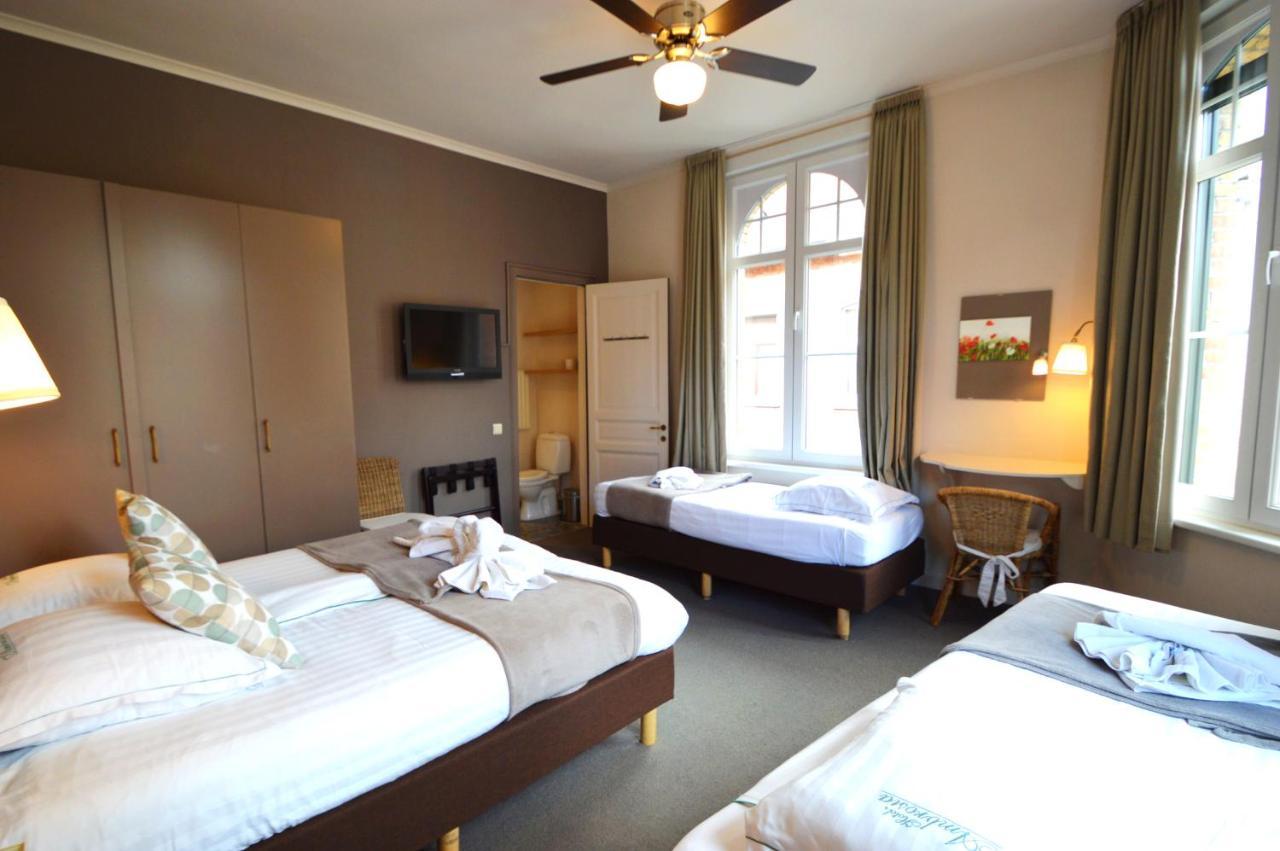 Hotel Ambrosia อีปส์ ภายนอก รูปภาพ