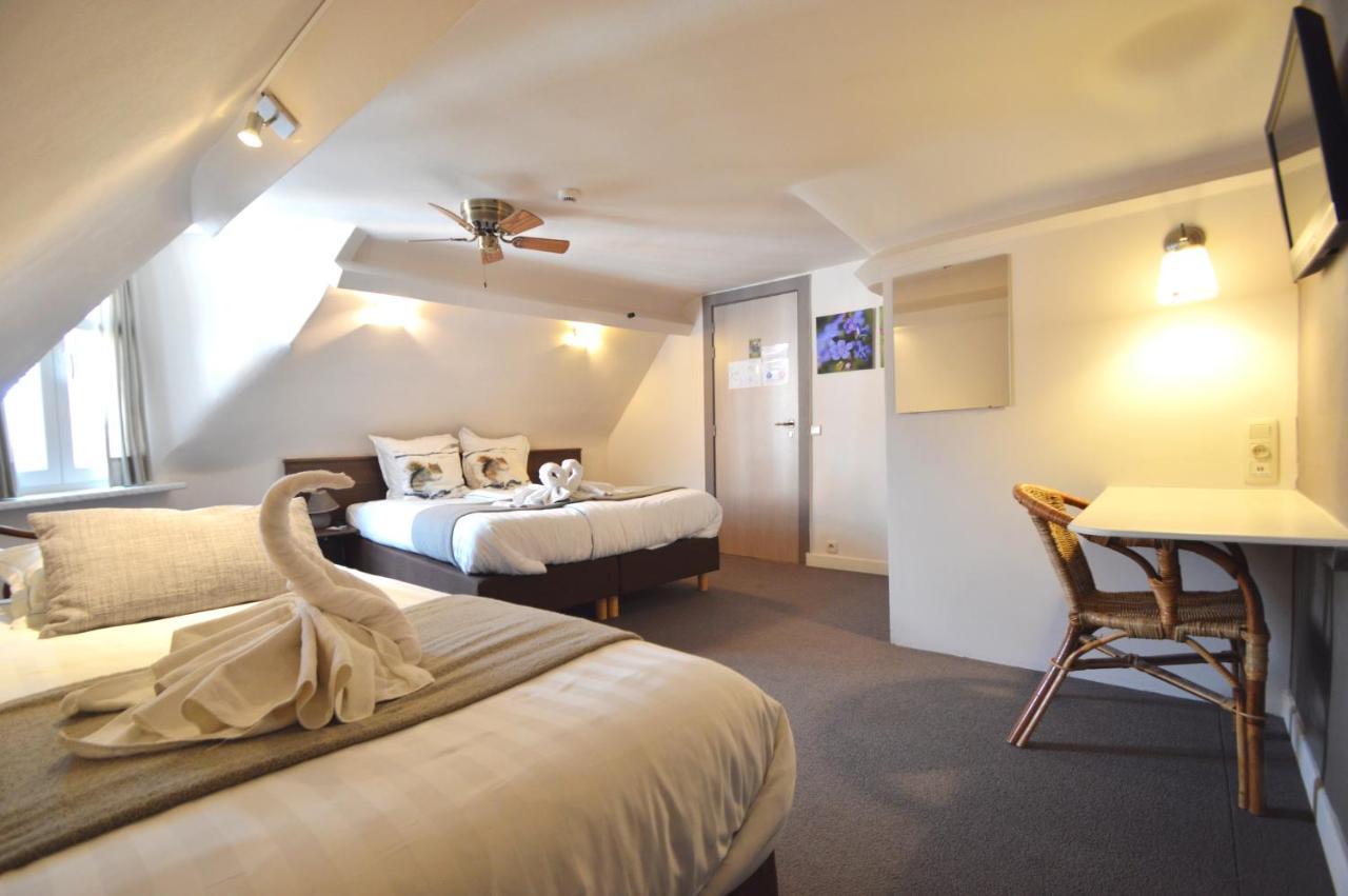 Hotel Ambrosia อีปส์ ภายนอก รูปภาพ